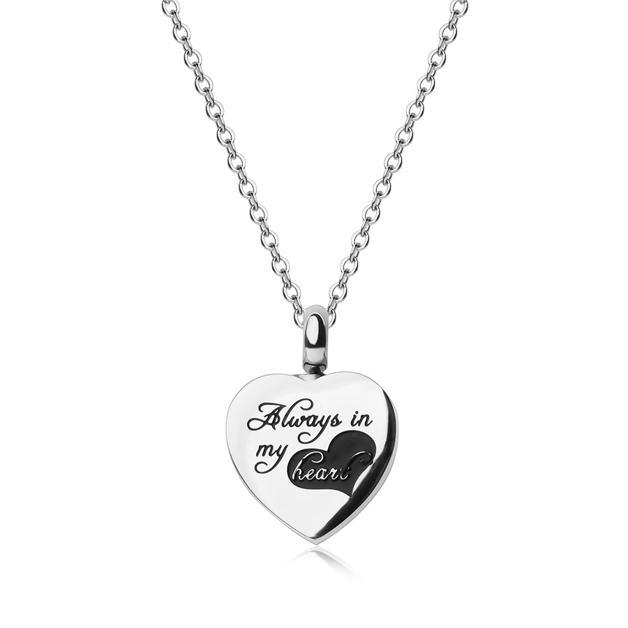 Ocelový náhrdelník, stříbrná barva - přívěsek ve tvaru srdce \