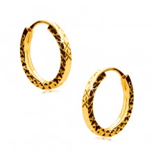 Náušnice ve žlutém 585 zlatě - kroužky ozdobené diamantovým řezem, hranatá ramena, 12 mm