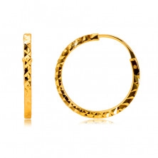 Náušnice ve žlutém 585 zlatě - kruhy ozdobené diamantovým řezem, hranatá ramena, 14 mm