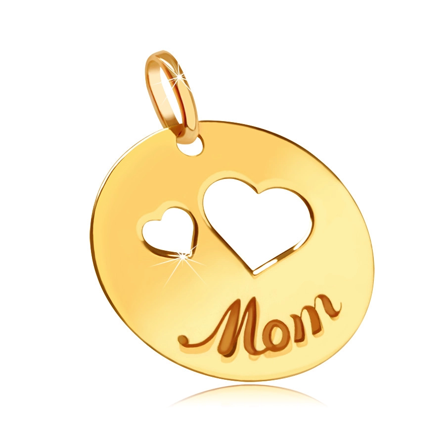 Levně Plochý zlatý přívěsek 585 - výřezy ve tvaru dvou srdcí, gravírovaný nápis Mom, lesklý kruh
