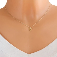 Zlatý 9K náhrdelník - lesklý řetízek, jemný obrys motýlka s hladkým povrchem a čirými zirkony