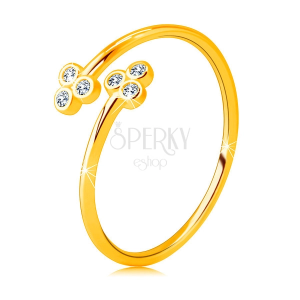 Zlatý 375 prsten s úzkými rameny - dva trojlístky s čirými kulatými zirkony