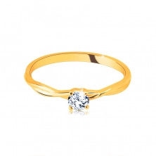 Zásnubní prsten ve žlutém 9K zlatě - broušený zirkon čiré barvy zasazený v prstenu
