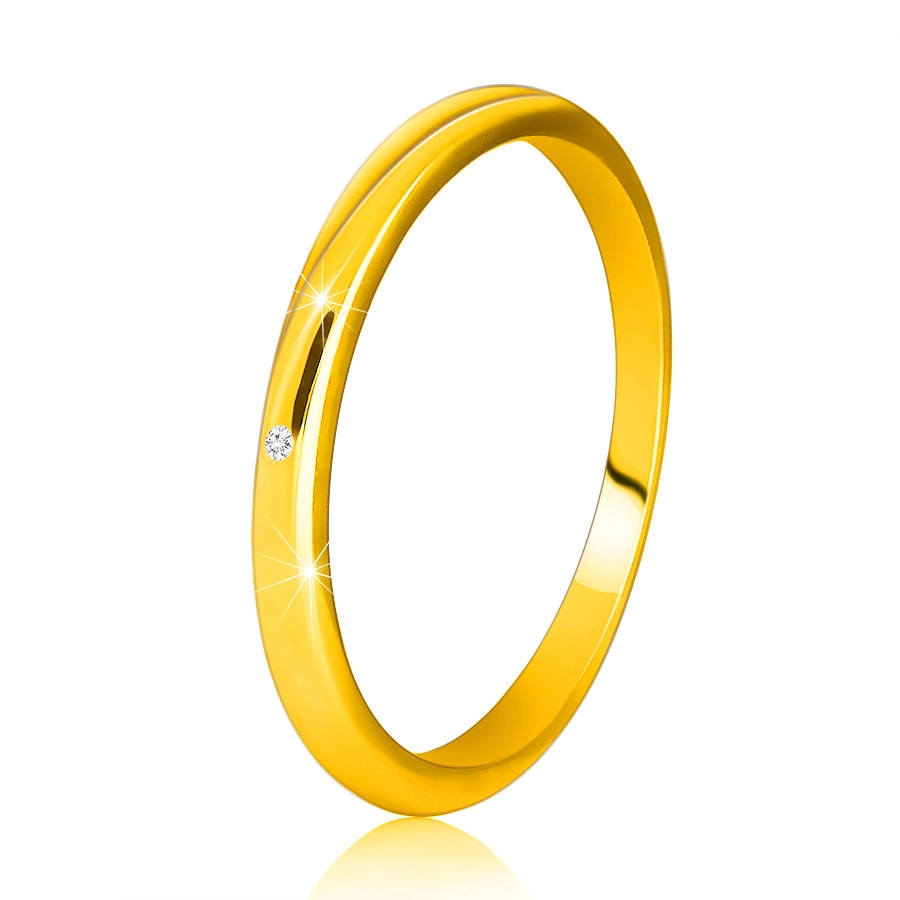 Prsten ze žlutého 14K zlata - tenká hladká ramena, čirý zirkon - Velikost: 56