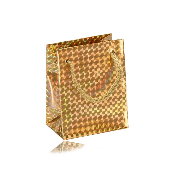 Levně Papírová dárková taštička holografická - zlatá barva, hladký lesklý povrch