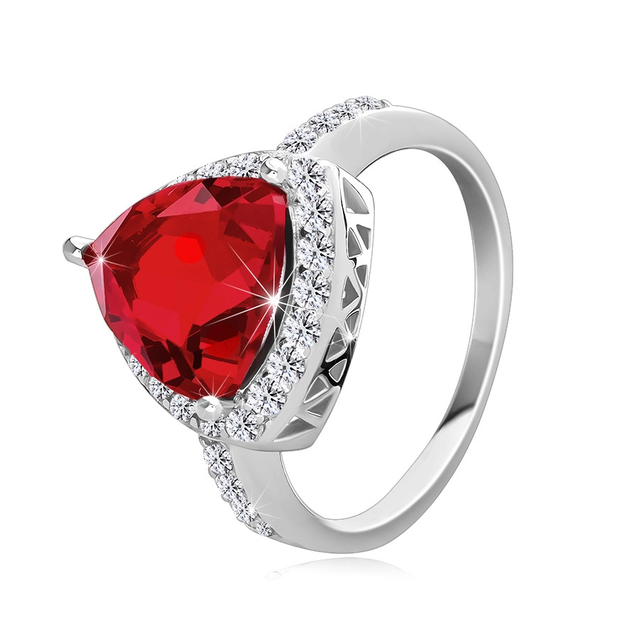 Stříbrný 925 prsten, mohutný červený zirkon - trojúhelník, drobné zirkony, výřezy - Velikost: 49