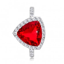 Stříbrný 925 prsten, mohutný červený zirkon - trojúhelník, drobné zirkony, výřezy