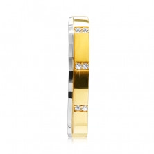 Prsten v kombinovaném 585 zlatě - svislé zářezy s osazenými zirkony, vybroušený horní lem