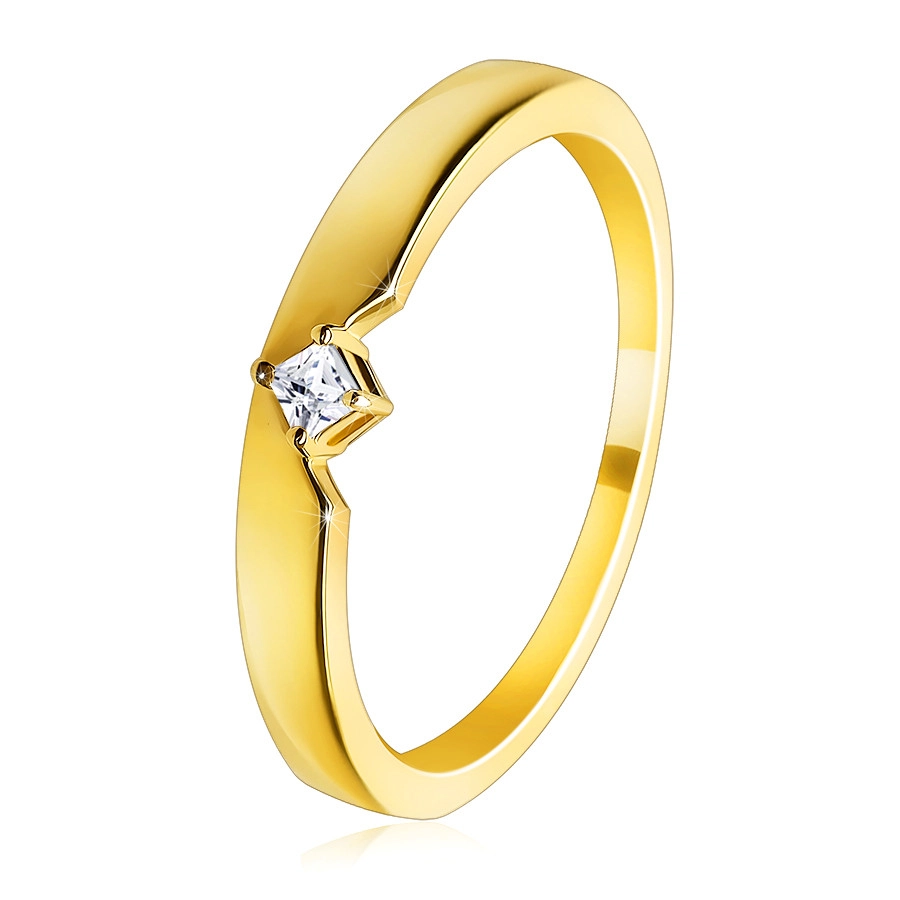 Zlatý prsten ze 14K zlata - s výřezem a vystupujícím čtvercovým zirkonem osazeným ve čtyřcípém kotlíku - Velikost: 52