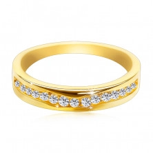 Prsten ze 14K zlata - linie zirkonů mezi jemně zvlněnými, lesklými rameny