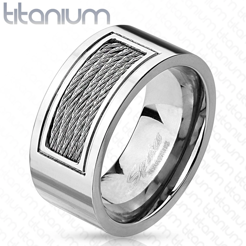 Titanový prsten - obroučka ve stříbrném provedení zdobená kovovými drátky, 10 mm - Velikost: 62