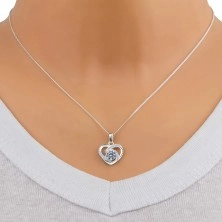 Náhrdelník ze stříbra 925 - obrys srdce s kubickými zirkony, uprostřed výraznější kubické zirkony