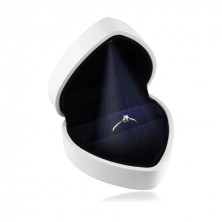Krabička na prstýnky s LED světlem - srdce, lesklá bílá, černý polštářek