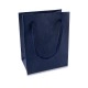 Malá papírová dárková taška - tmavě modrá, mřížkový vzor, matná