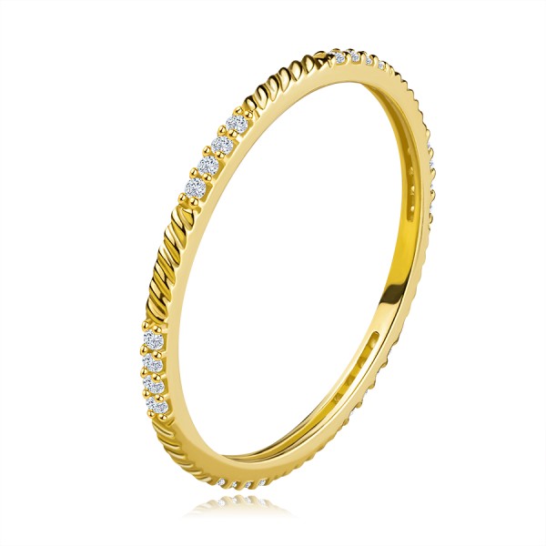 Jemný prsten ze žlutého zlata 585 - řada kulatých zirkonů, šikmé zářezy