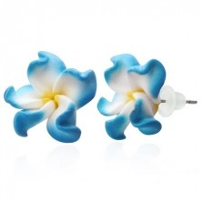 Fimo náušnice - modro-bílé lupeny, květ Plumerie