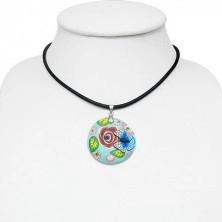 FIMO náhrdelník - modrý kruh s motýlem, zirkony, květy