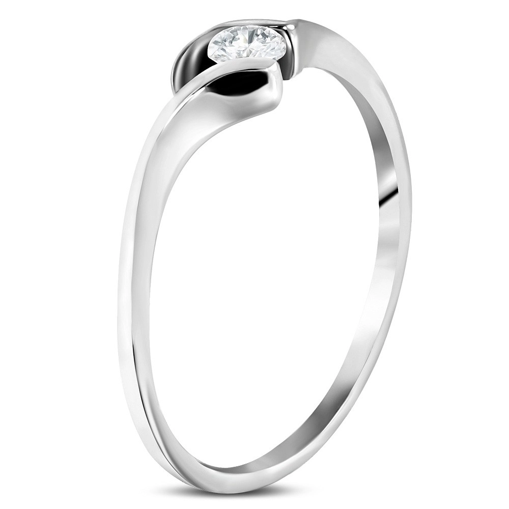 Ocelový zásnubní prsten - tenká zahnutá ramena, kulatý čirý zirkon - Velikost: 58