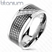 Prsten z titanu - černá a stříbrná barva, zirkony v diagonální linii