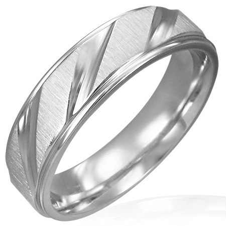 Snubní prsten z chirurgické oceli matný se šikmými lesklými pruhy - Velikost: 59