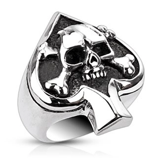 Prsten z oceli s karetním symbolem a lebkou - Velikost: 62