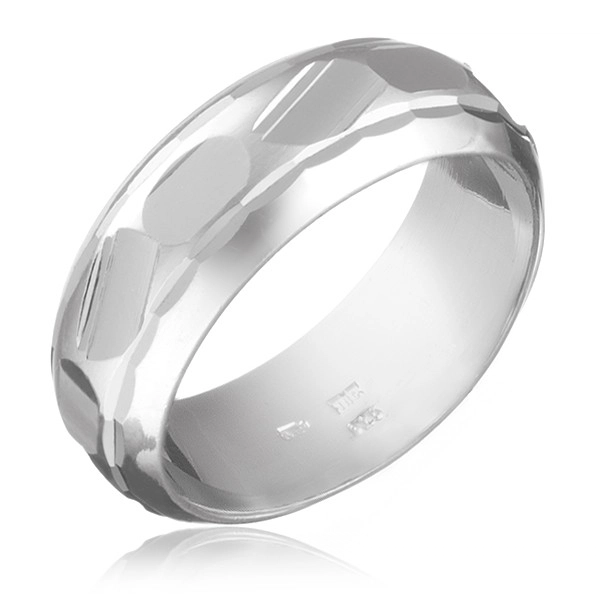 Prsten ze stříbra 925 - broušené nepravidelné tvary uprostřed - Velikost: 65