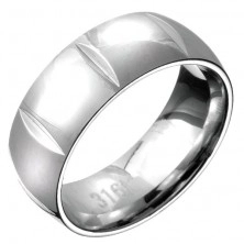 Prsten z oceli - zaoblená obroučka s příčnými zářezy