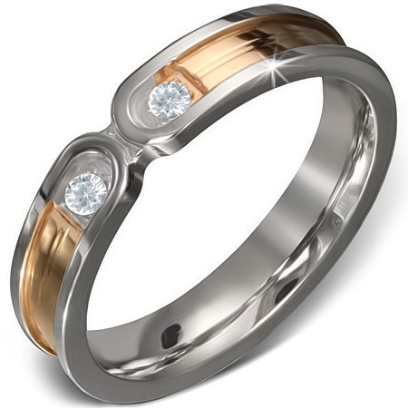 Ocelový prsten - zlatý pruh se stříbrným lemem, dva čiré zirkony - Velikost: 50