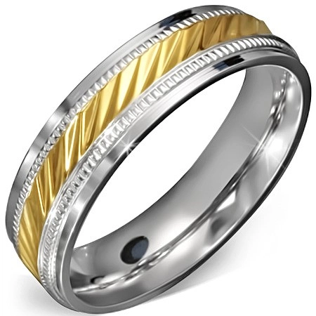 Prsten z chirurgické oceli - zlatý střed se zářezy a ozdobným rámem - Velikost: 52