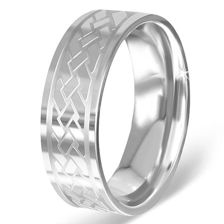 Stříbřitý prsten z chirurgické oceli s gravírovaným keltským uzlem - Velikost: 67
