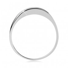 Stříbrný prsten 925 - třpytivá zirkonová linie