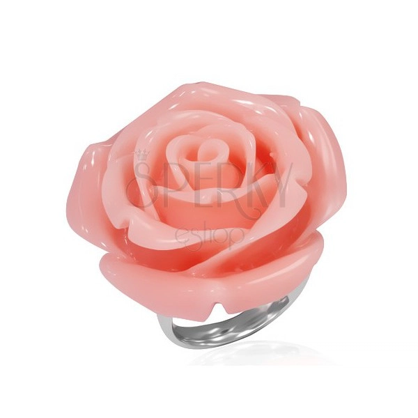 Prsten z oceli - růžový rozkvetlý květ z pryskyřice